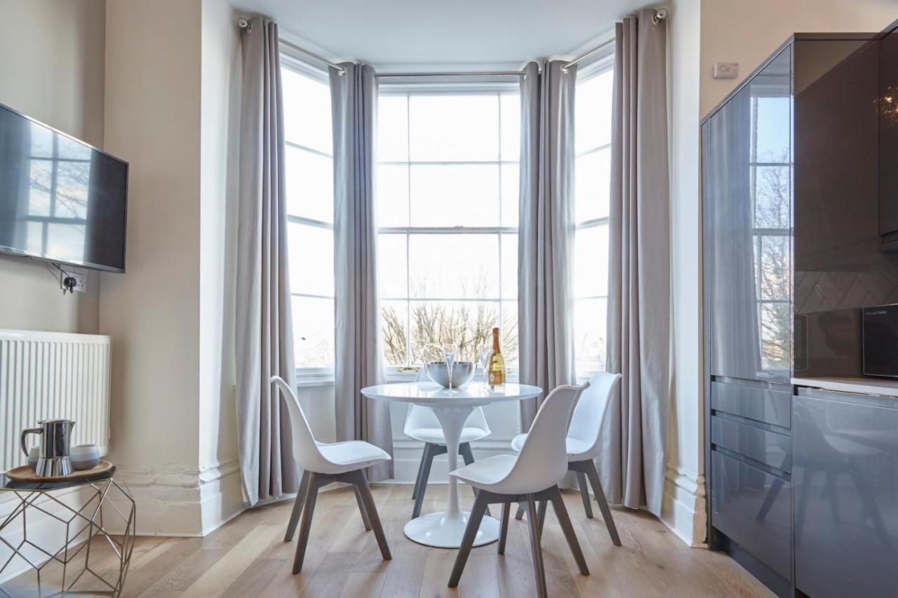 Dover Place - Your Apartment ブリストル エクステリア 写真